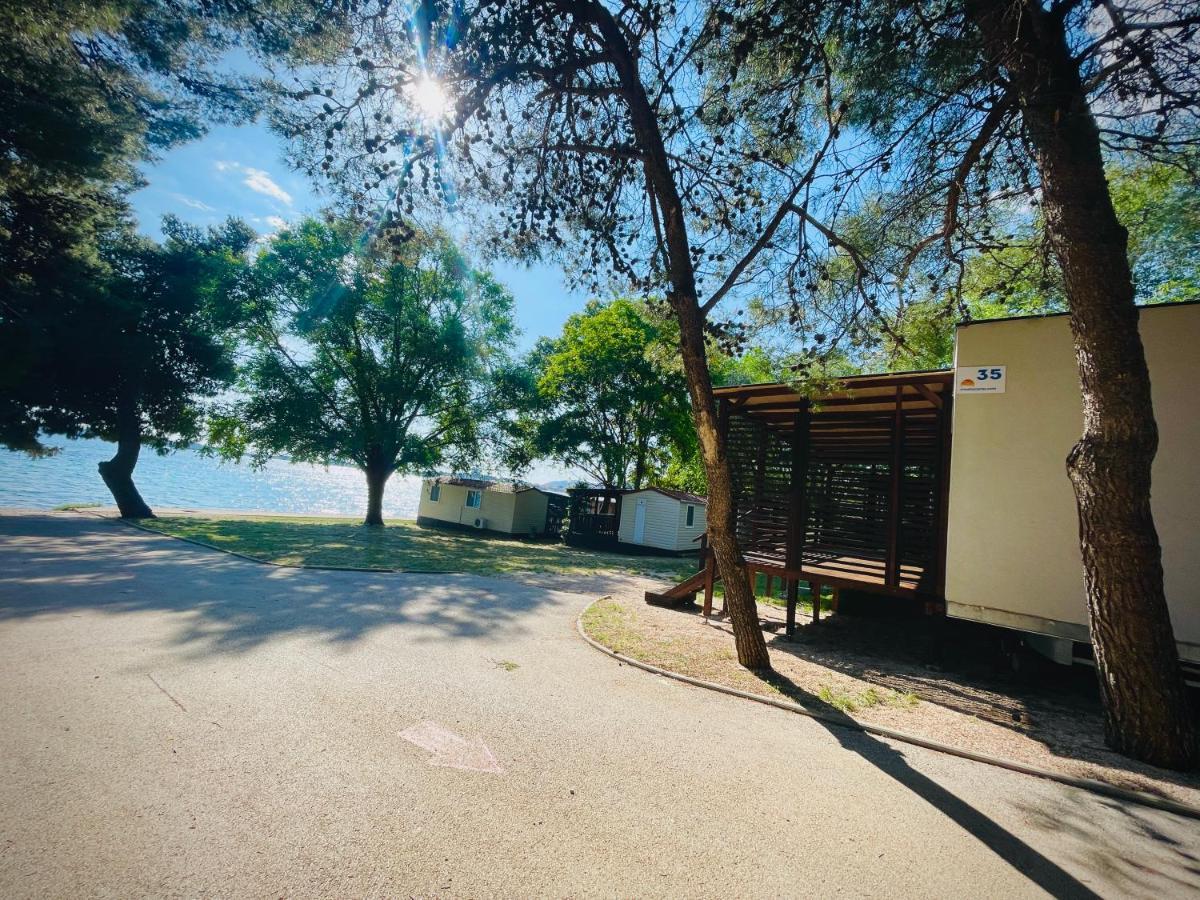 Отель Croatia Camp Premium Водице Экстерьер фото