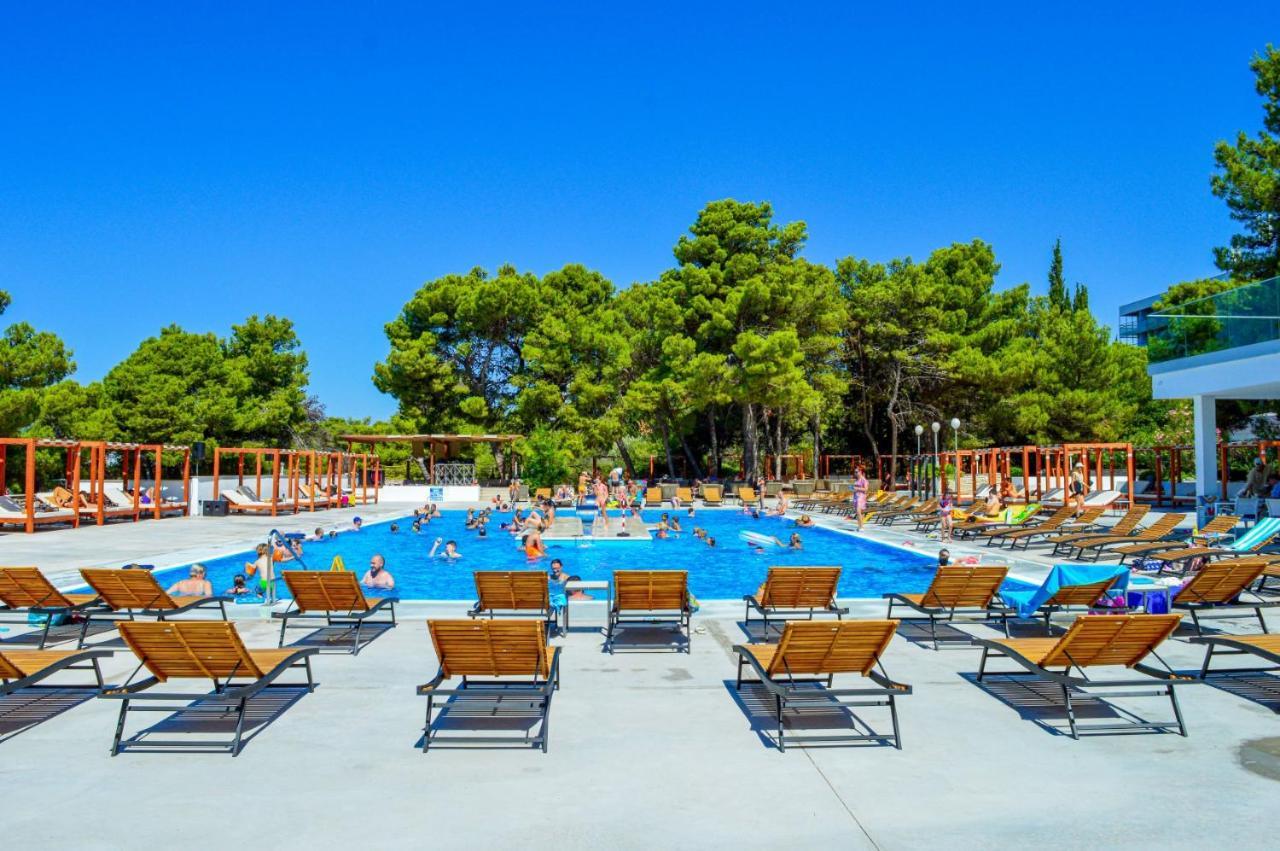 Отель Croatia Camp Premium Водице Экстерьер фото