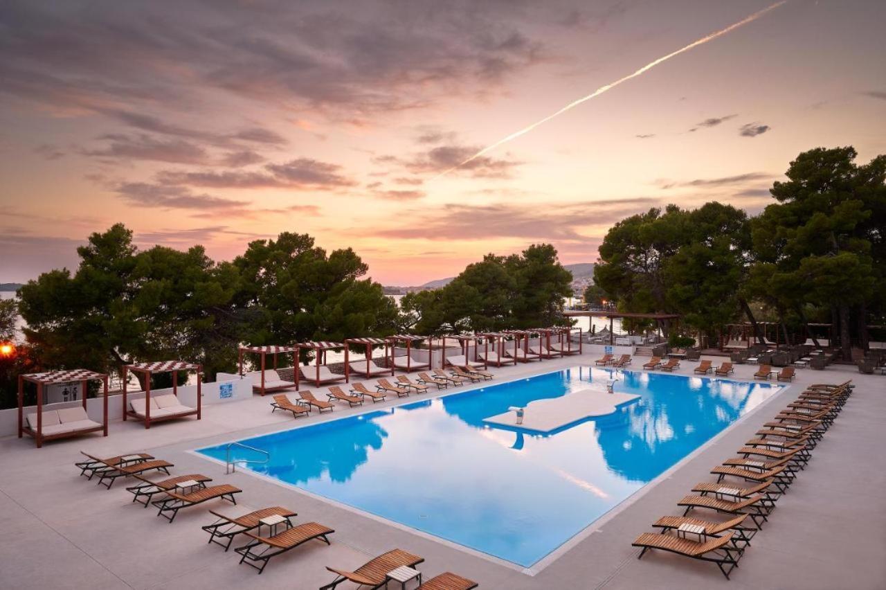 Отель Croatia Camp Premium Водице Экстерьер фото
