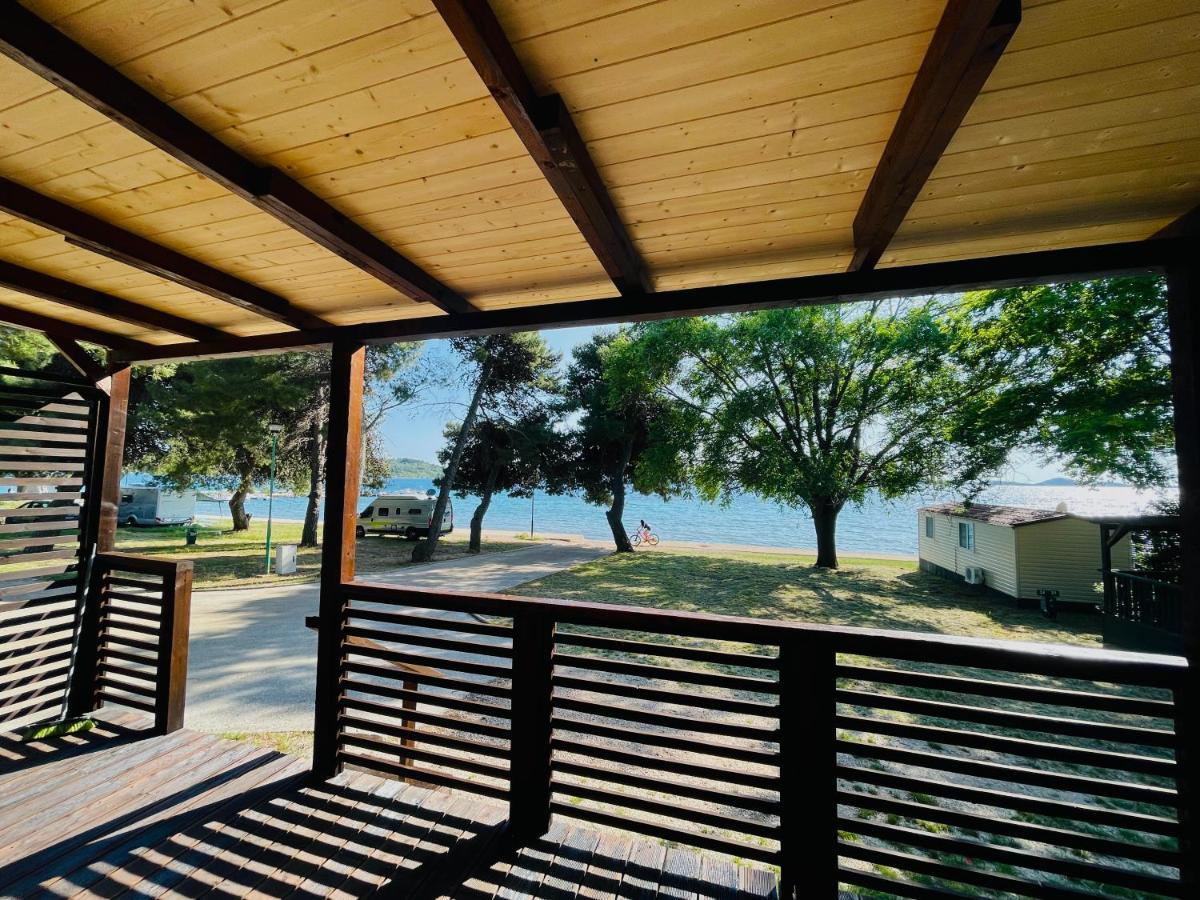 Отель Croatia Camp Premium Водице Экстерьер фото