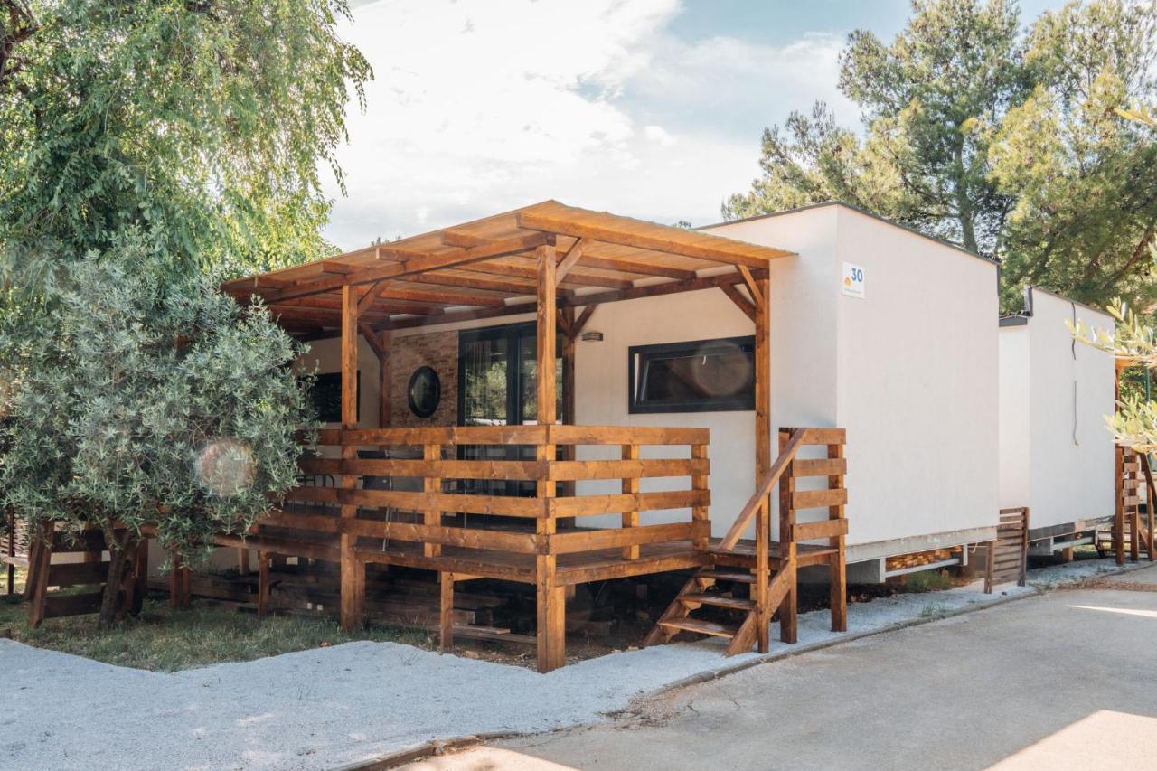 Отель Croatia Camp Premium Водице Экстерьер фото