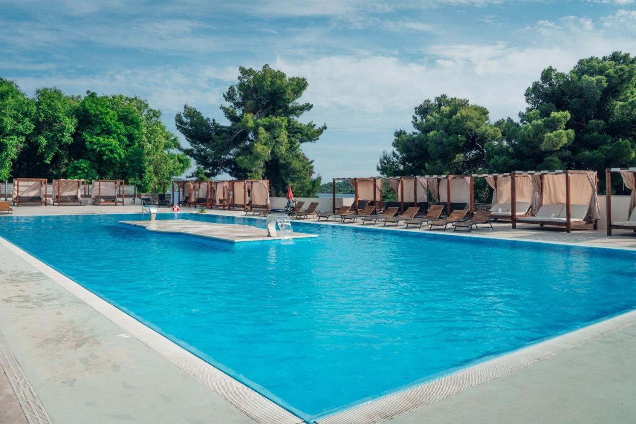 Отель Croatia Camp Premium Водице Экстерьер фото
