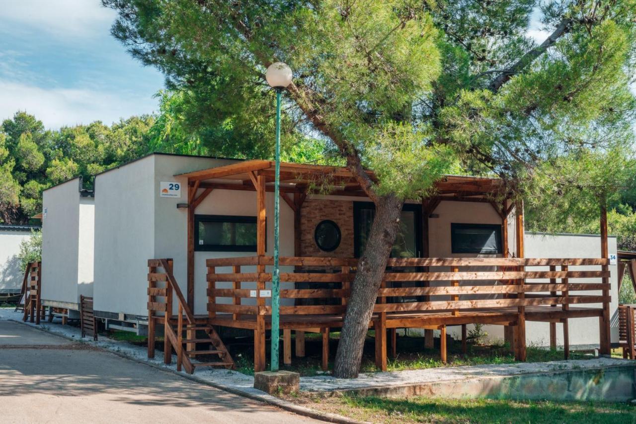 Отель Croatia Camp Premium Водице Экстерьер фото
