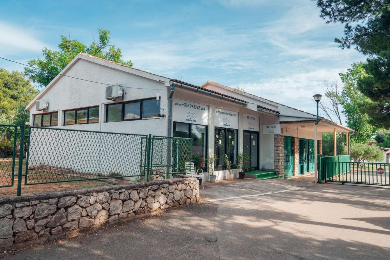 Отель Croatia Camp Premium Водице Экстерьер фото