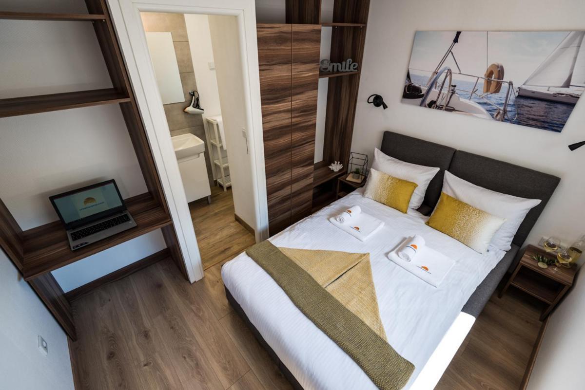 Отель Croatia Camp Premium Водице Экстерьер фото